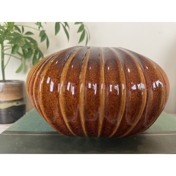 Vintage Brown Fluted Hexagon Ribbed Shaped Glazed Unique Retro Vase Planter - Picture 3 of 9